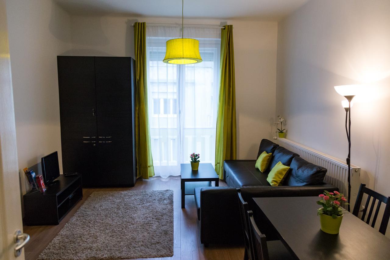 Balaton Delux Apartment บูดาเปสต์ ภายนอก รูปภาพ